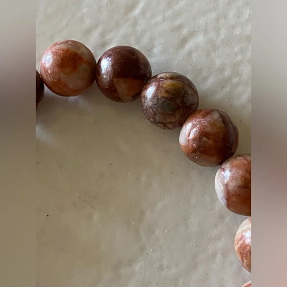 Shell & Jasper Bracelet - Picture 7 of 9